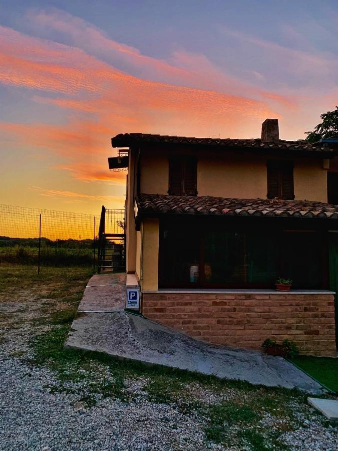 Chiaraluce Country House Massignano Εξωτερικό φωτογραφία